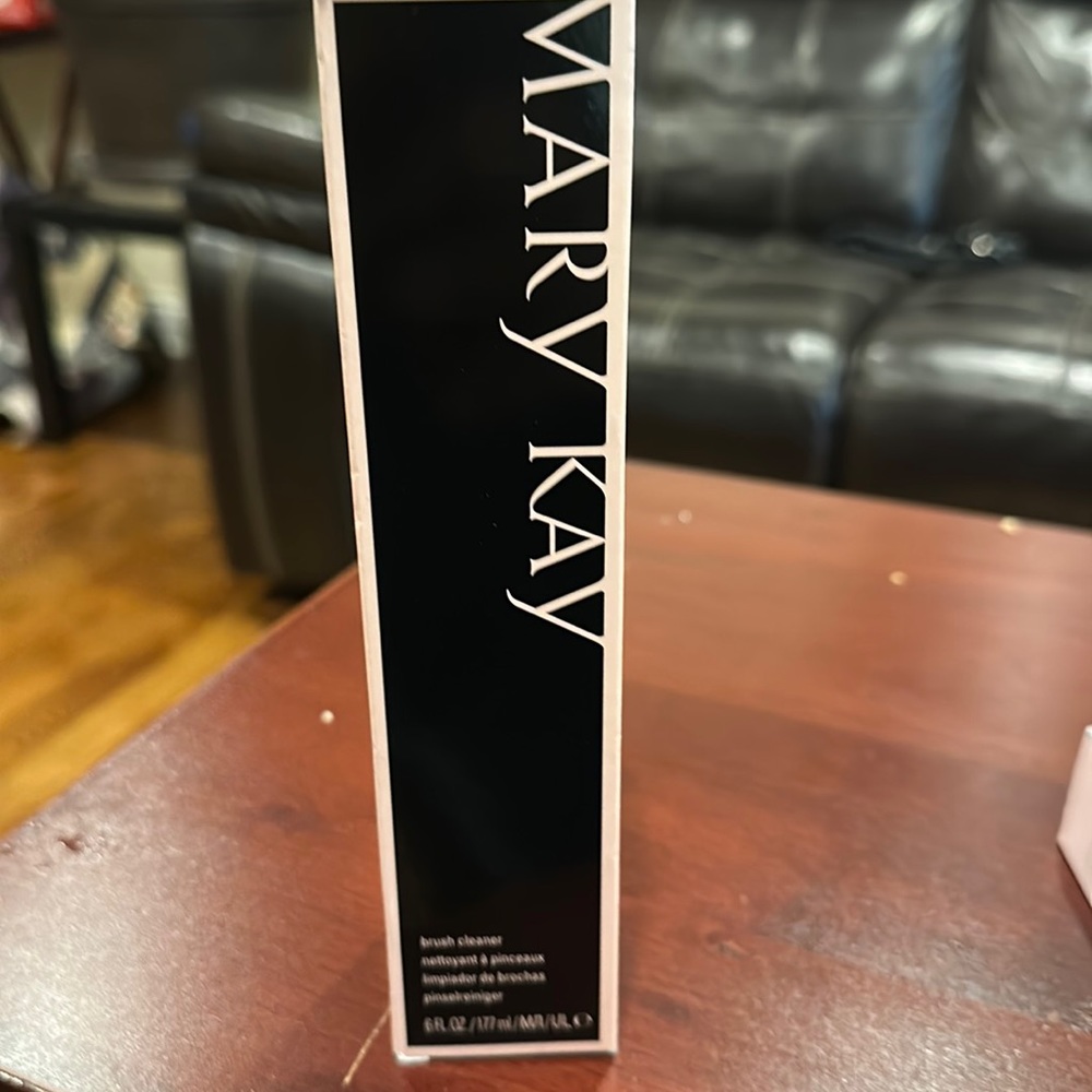 Mary Kay Brush Cleanser